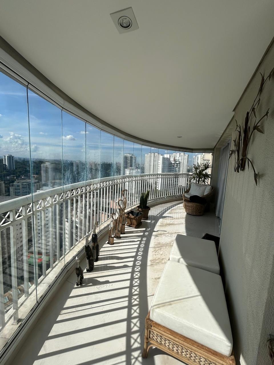 Projeto residencial com vidro